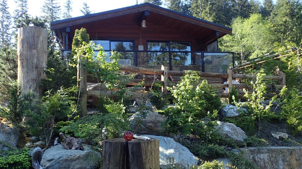 Wild Coast Chalets Port Renfrew Exterior photo
