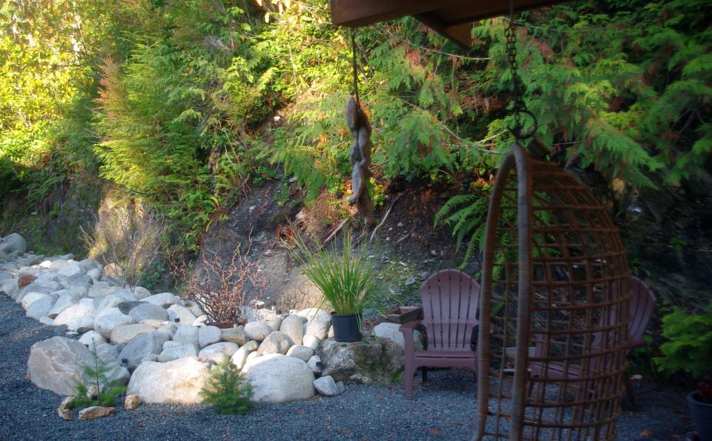 Wild Coast Chalets Port Renfrew Room photo